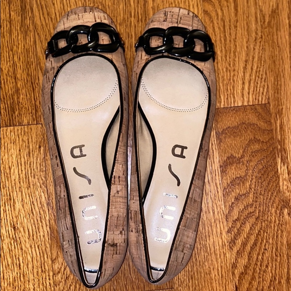 Brand new unisa wood style flats